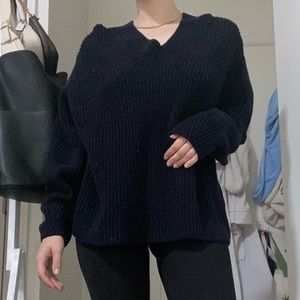 H&M knit v-neck sweater